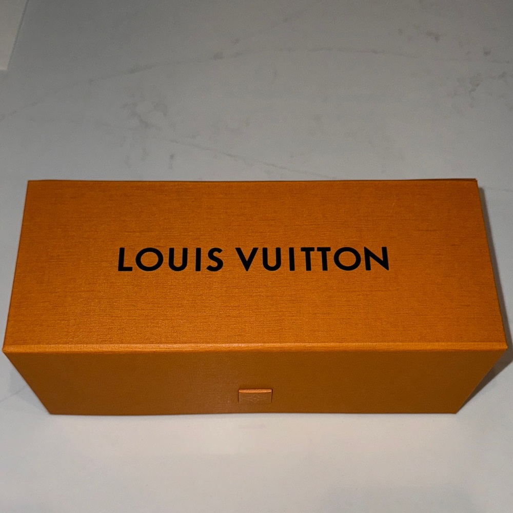 Louis Vuitton box